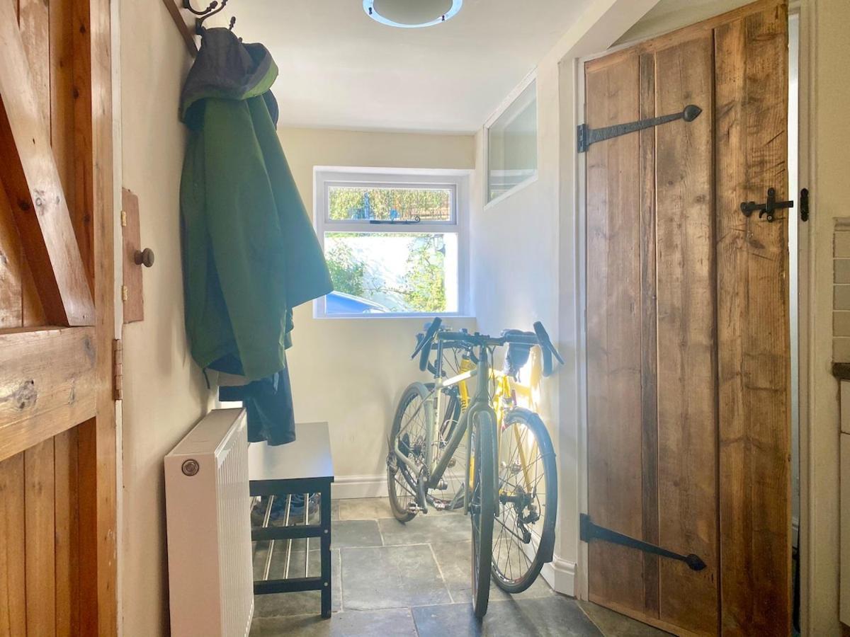 The Explorers Rest - Cottage - Frome Buckland Dinham Екстериор снимка